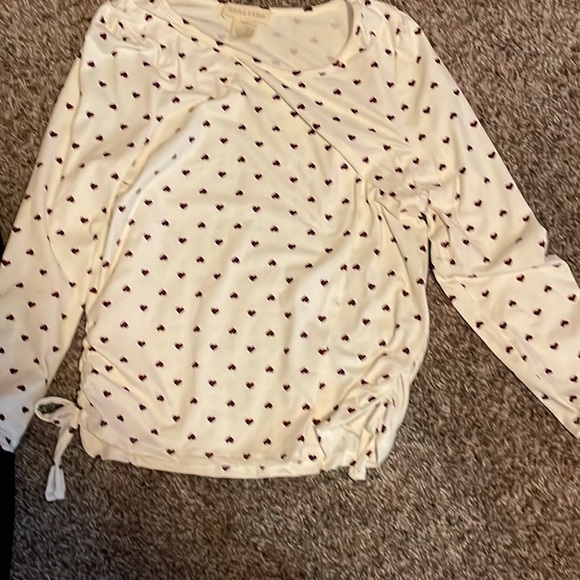 Emma and Elsa 2 shirts - Picture 2 of 2